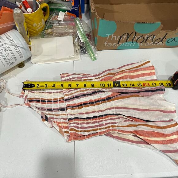 New! Francesca’s Stripe Smocked Peplum Halter Backless Top Womens Size Large - Picture 6 of 7